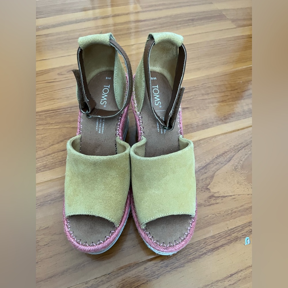 TOMS Women's Multicolor Wedge Sandals - Picture 2 of 5